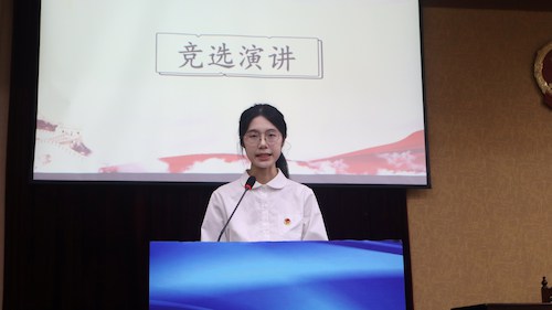 探花视频
第三届团委学生会换届大会圆满举办8