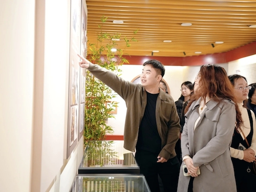 11月24日学科思政理论研讨会38